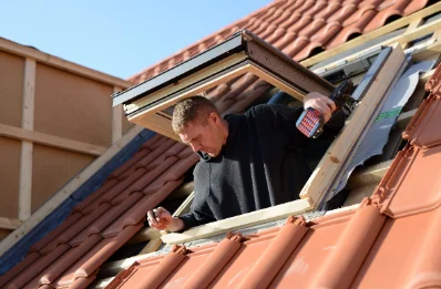 Pose de fenêtres de toit Velux à Mévouillon